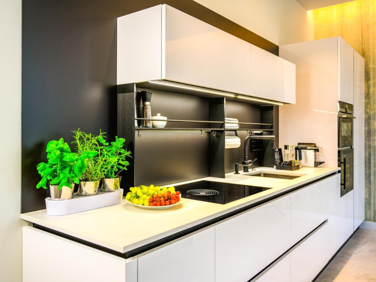 Pietryna Apartments Luxury - Sauna , Jacuzzi , Bezposrednio Przy Ul Piotrkowskiej Łódź Kültér fotó