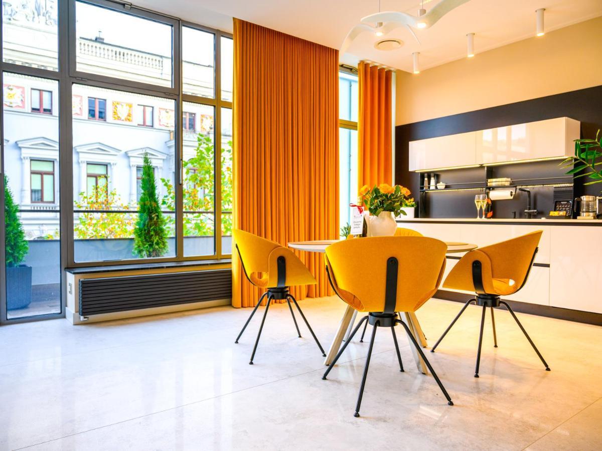 Pietryna Apartments Luxury - Sauna , Jacuzzi , Bezposrednio Przy Ul Piotrkowskiej Łódź Kültér fotó