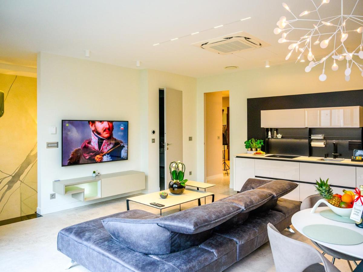 Pietryna Apartments Luxury - Sauna , Jacuzzi , Bezposrednio Przy Ul Piotrkowskiej Łódź Kültér fotó