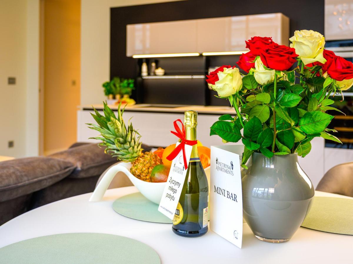 Pietryna Apartments Luxury - Sauna , Jacuzzi , Bezposrednio Przy Ul Piotrkowskiej Łódź Kültér fotó